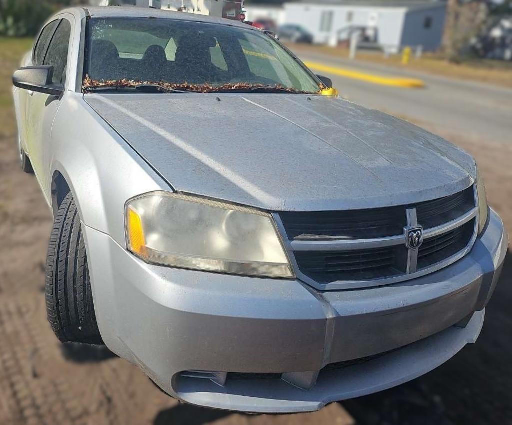 Dodge Avenger's photo